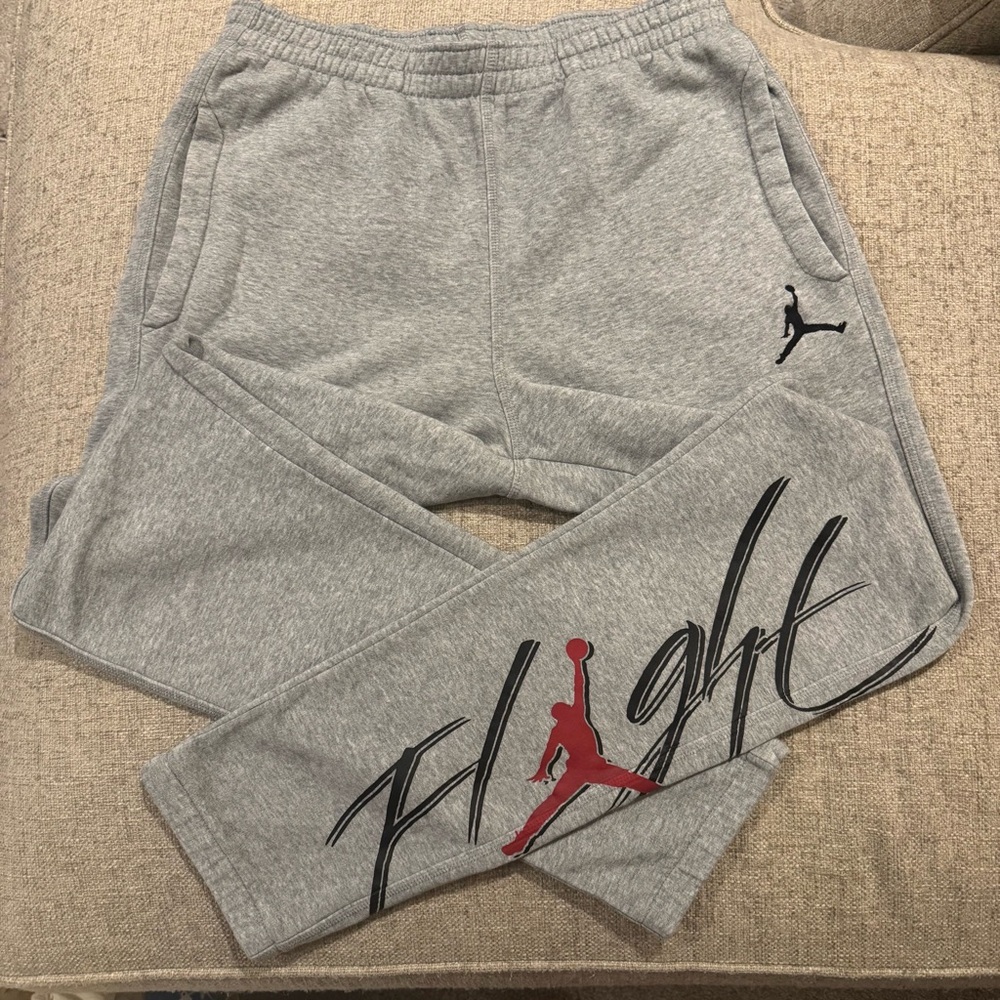 Jordan Flight - Womens Joggers - Heather Grey Jumpman Tapered Sweatpants - S/M
